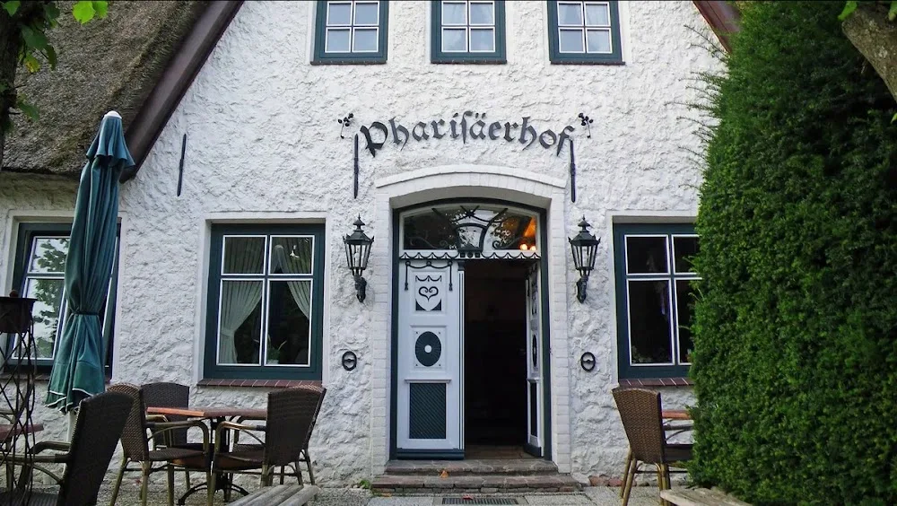 Hotel Pharisäerhof - DAS Hundehotel auf der Halbinsel Nordstrand mit Cafe - Restaurant - Ahneby pet otel