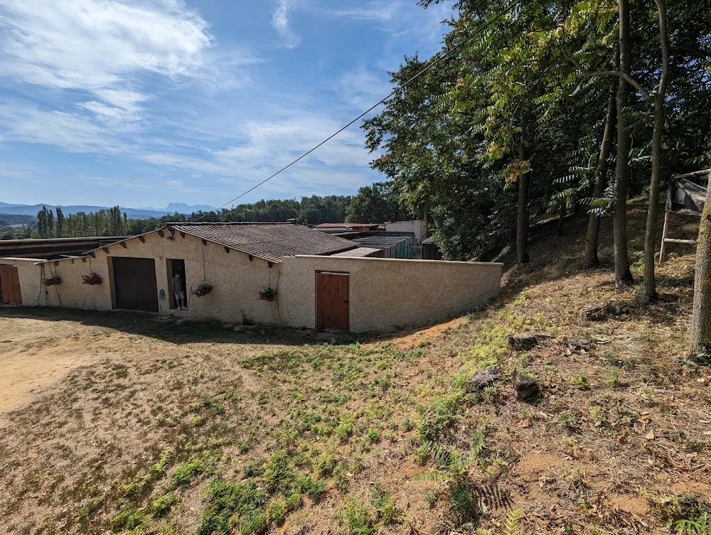 Auberge Canine Etoilienne - Ardèche pet otel görseli 3