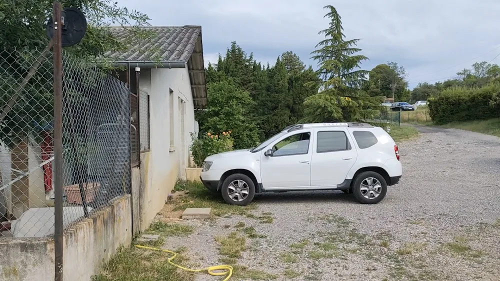 Vilain Jean-Christophe - Ardèche pet otel görseli 2