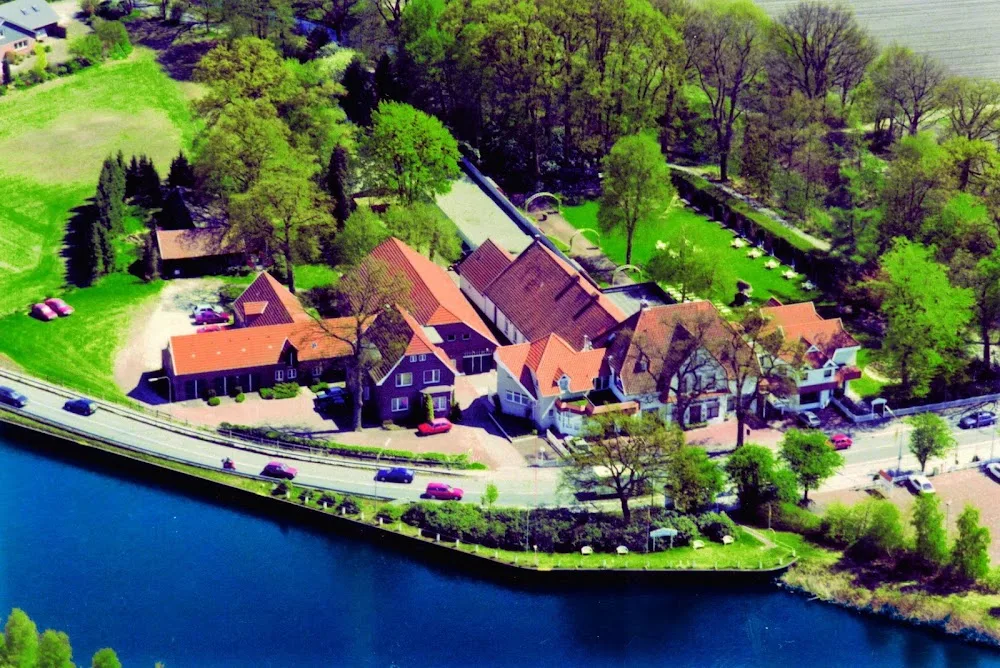 Hotel & Gesellschaftshaus Wöbken - Hundsmühler Krug - Berne pet otel görseli 2