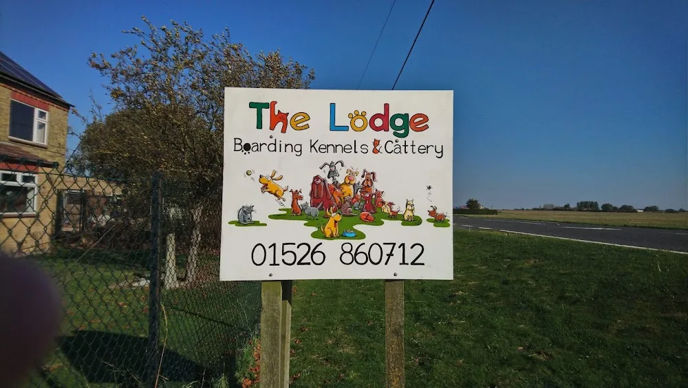the lodge boarding kennels - Bourne pet otel