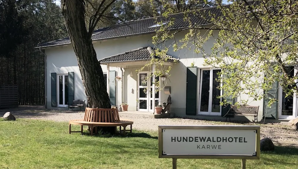 Hundewaldhotel Karwe - Brandenburg pet otel görseli 2