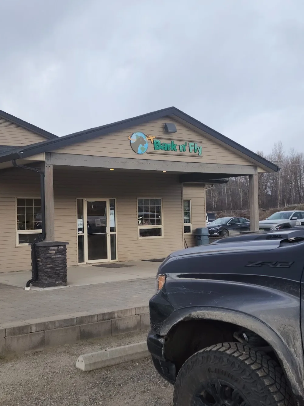 Bark n' Fly Dog Daycare and Boarding - British Columbia pet otel görseli 7
