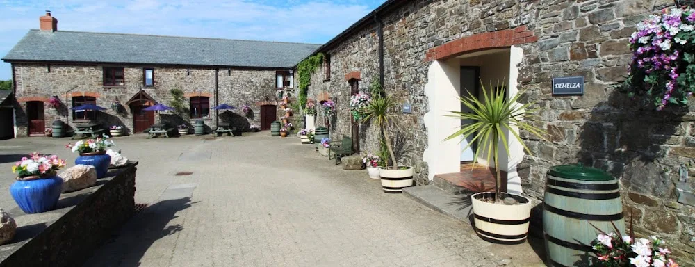 Houndapitt Cottages - Bude pet otel