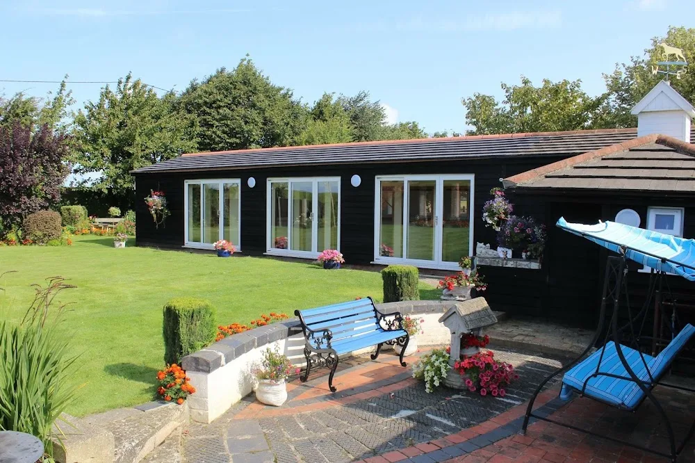 Cherries Cattery - Cambridgeshire pet otel