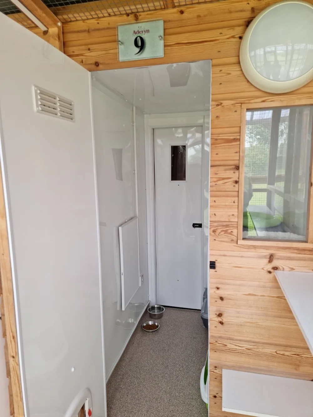 Aderyn Cat Resort - Cardiff pet otel