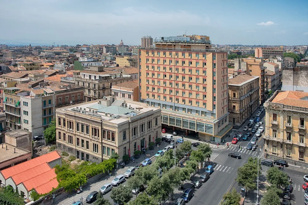 Hotel NH Catania Centro - Catania pet otel