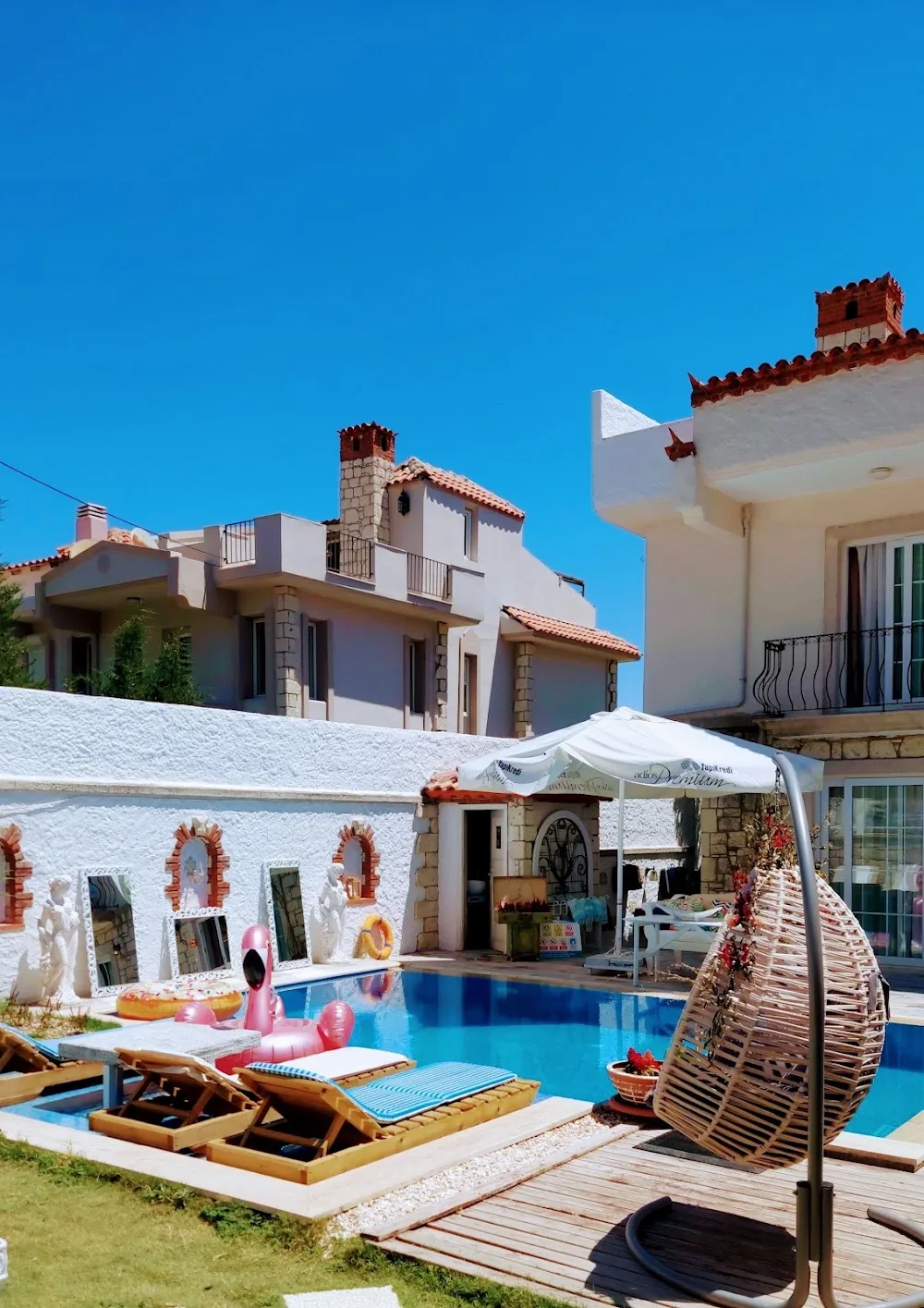Naz Konak Alaçatı Havuzlu Otel - Çeşme pet otel görseli 2