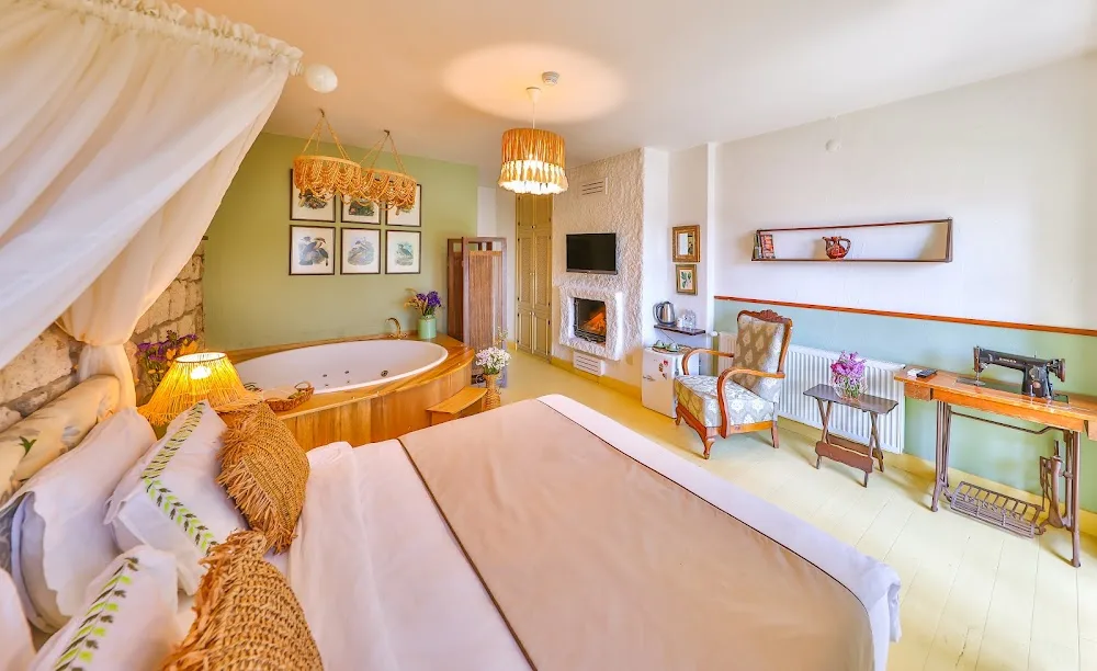 Palas Alaçatı Otel - Adult Only - Çeşme pet otel görseli 3