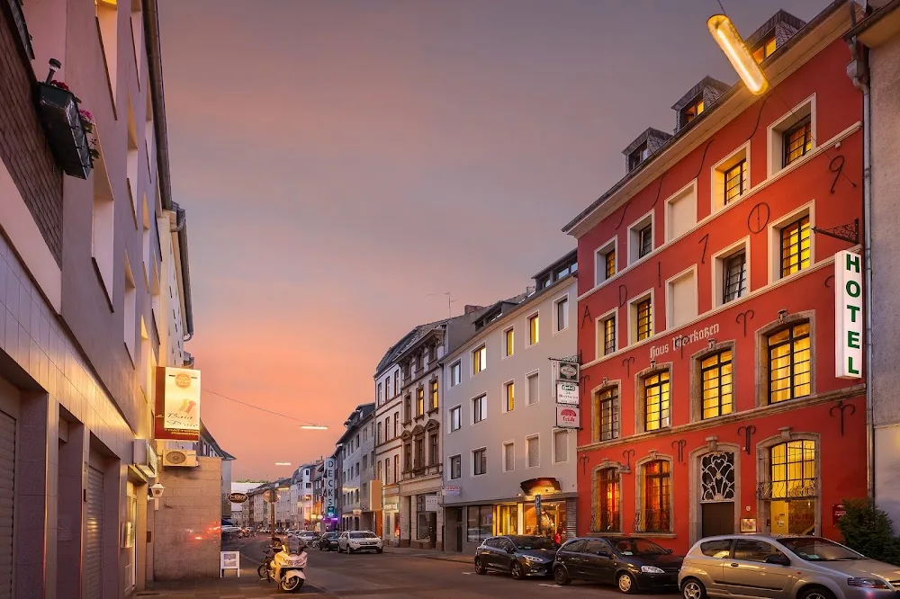 Hotel Ahl Meerkatzen - Cologne pet otel