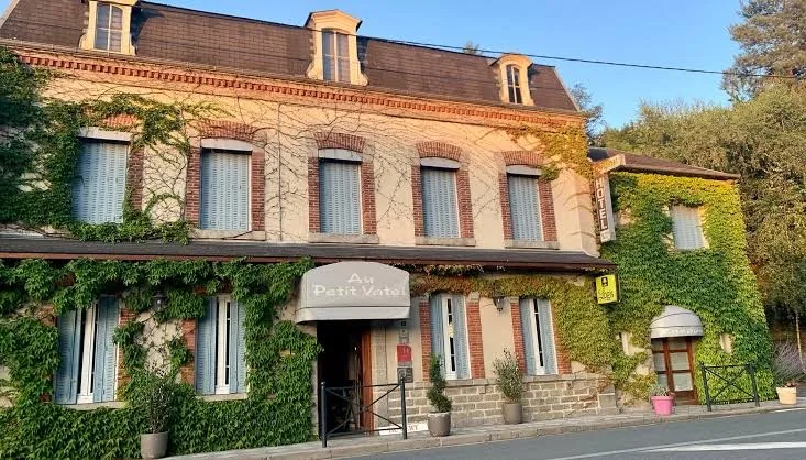 Logis Hôtel Au Petit Vatel - Creuse pet otel görseli 2