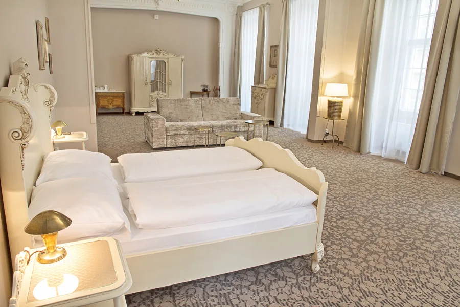 Hotel Palác U Kočků (Palace At the Cats) by Adrez - Czech Republic pet otel