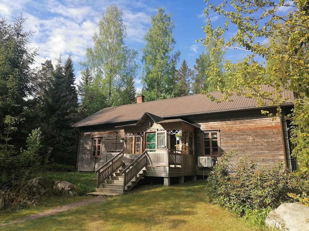 Kissahotelli Hyrinä - Espoo pet otel