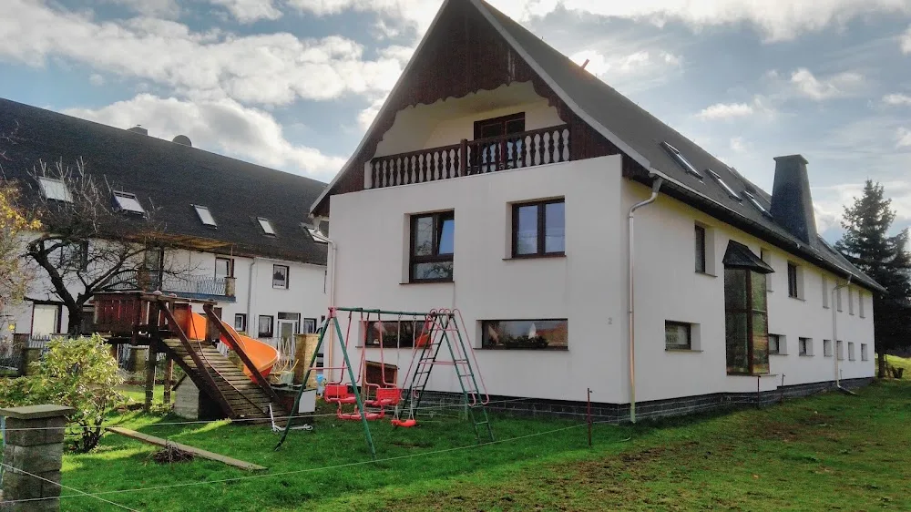 Pension Hubertushof - Freiberg pet otel