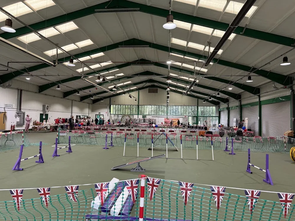 Kennel Club Building - Gaydon pet otel