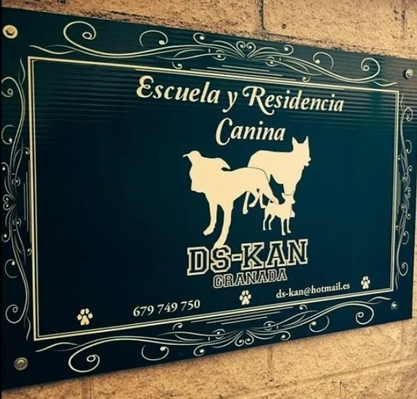 Escuela y Residencia Canina DS-Kan Granada - Granada pet otel