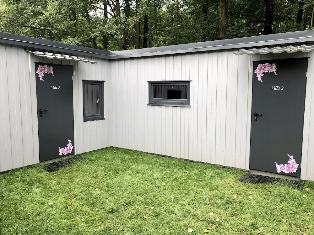Hotel dla zwierząt Psia Forteca - Holy Cross pet otel görseli 2