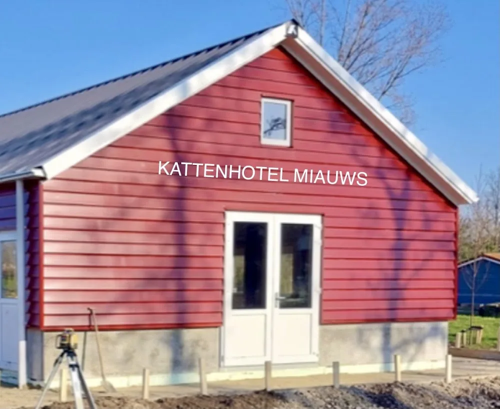 kattenhotel Miauws - Houten pet otel
