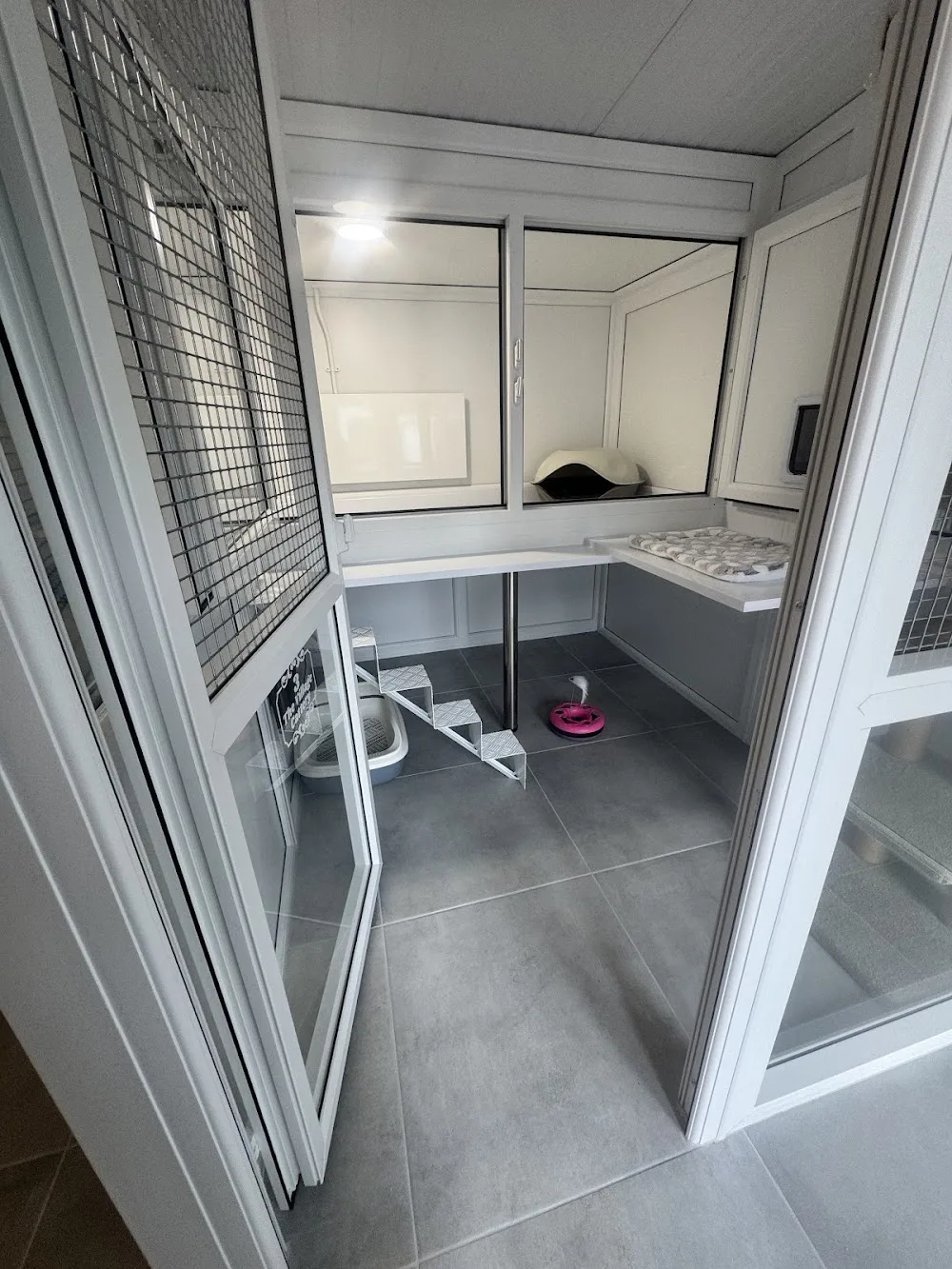 The Village Cattery - Ilkeston pet otel görseli 3