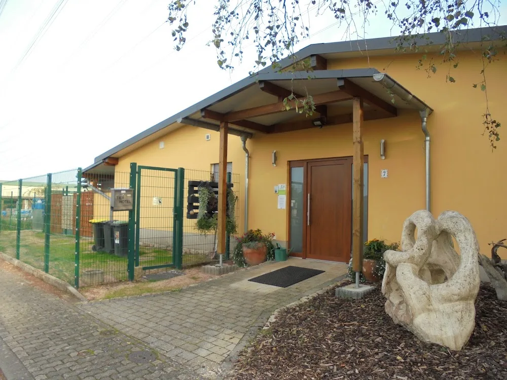 Tierhotel im Holzhaus GmbH - Illingen pet otel görseli 2