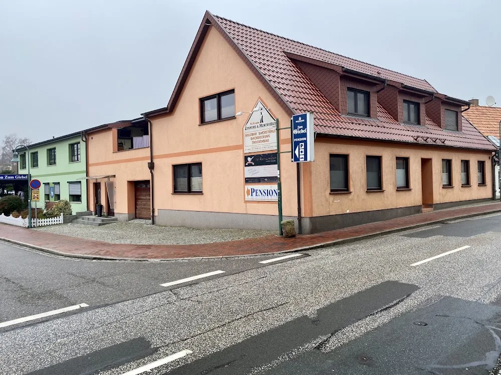 Pension "Zum Giebel" Inh. Edith Kruse - Kröpelin pet otel