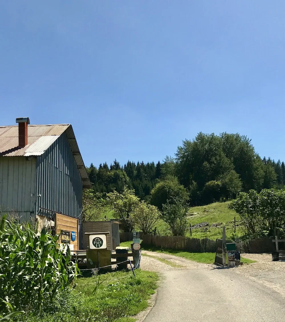 Les nordiques de la ferme sur la roche - La Roche-Blanche pet otel