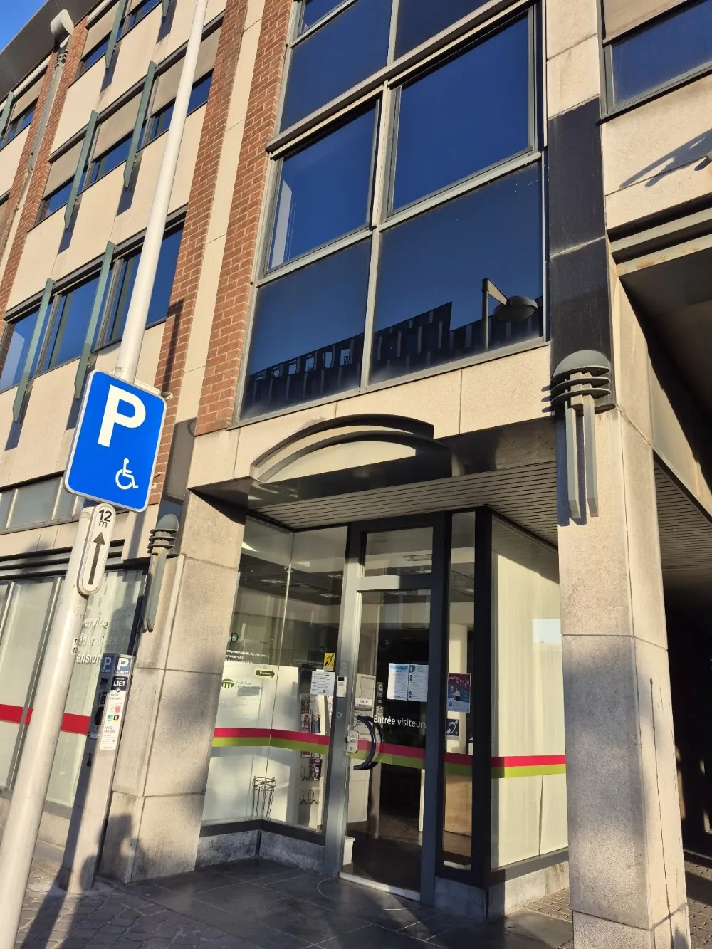 Service fédéral des Pensions - Liège pet otel görseli 2