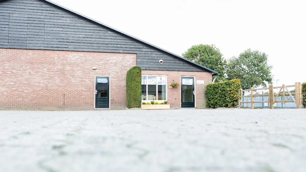 Honden & Kattenpension/trimsalon Achteraf - Liempde pet otel