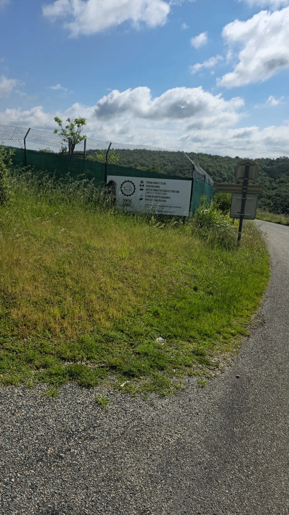 Des Perles du Quercy SARL - Lot pet otel görseli 3