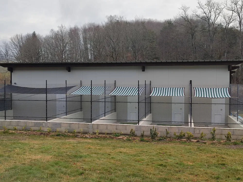 doghouse pension canine - Lot pet otel
