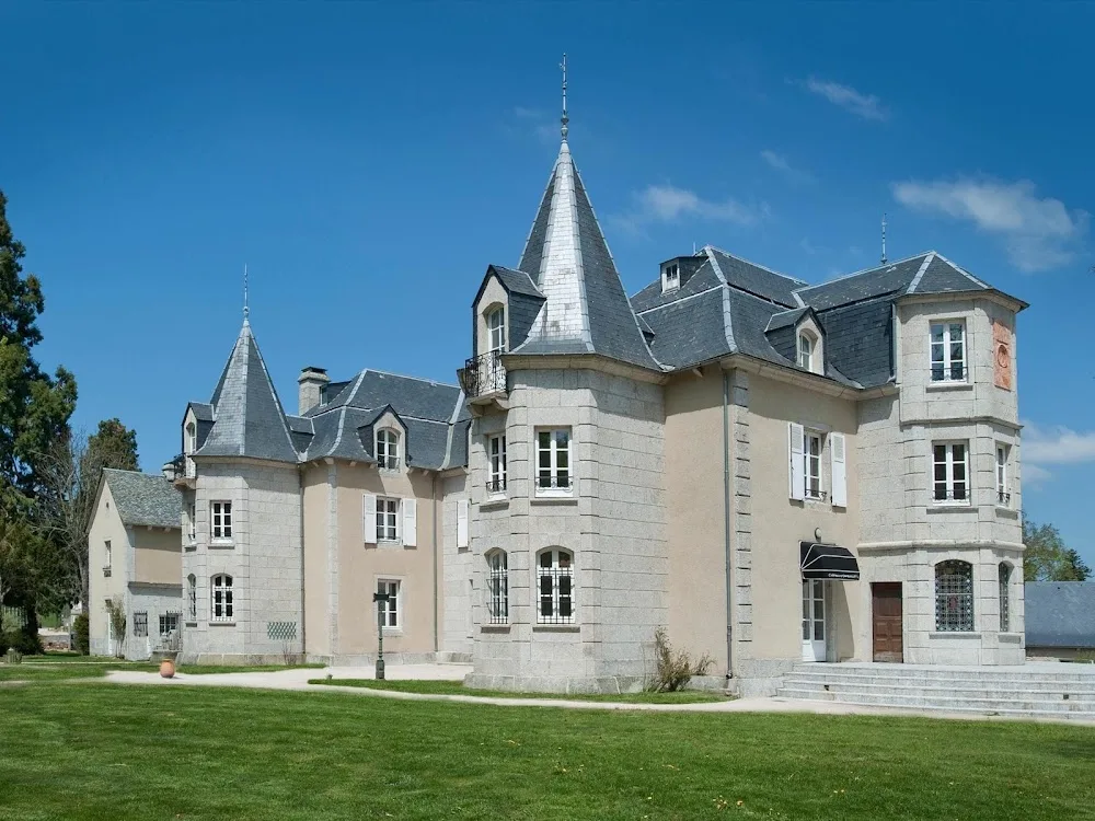 Chateau d'Orfeuillette Albaret Ste-Marie commune de La Garde - Lozère pet otel görseli 4