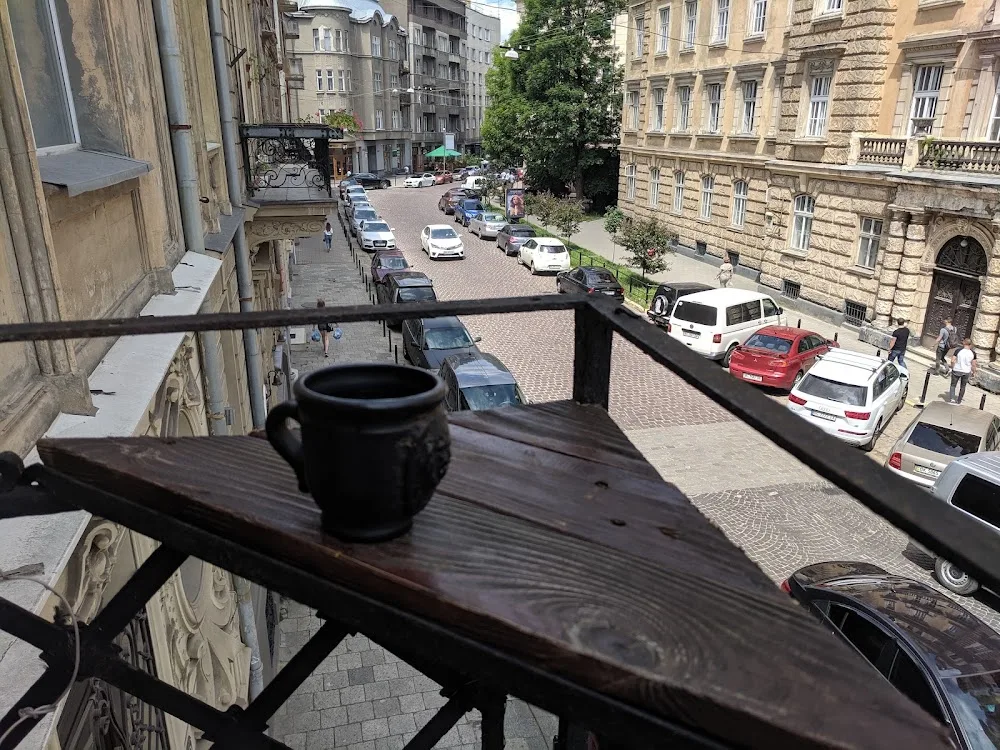 [Sorry, we're closed for now] Cats house hostel - Lvivska pet otel