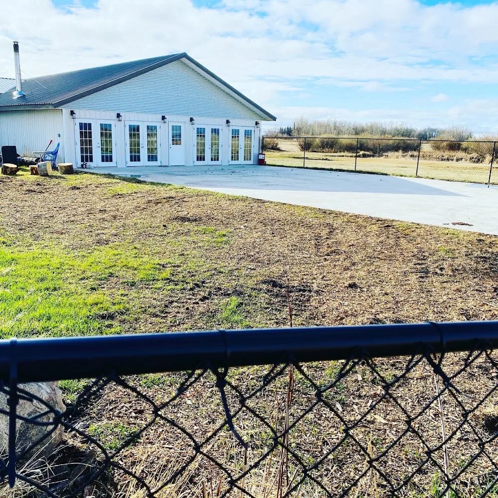 Sacred Acres Inc. - Pet Boarding - Manitoba pet otel