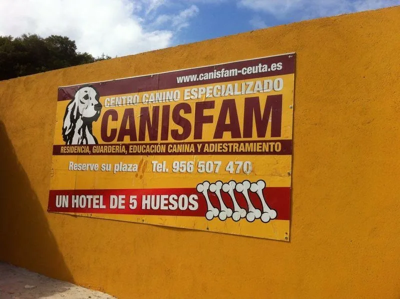 Canisfam (Canis Familiaris S.L. ) - Melilla pet otel