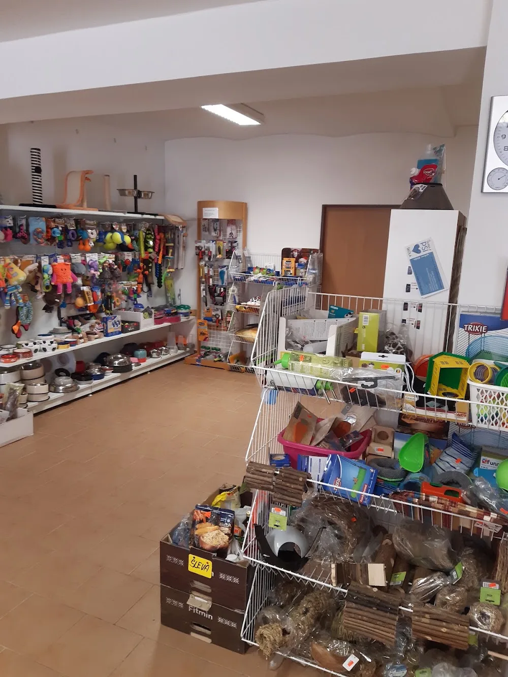 Chovatelské potřeby - Zdeňka Běhalová - Náchod pet otel görseli 3