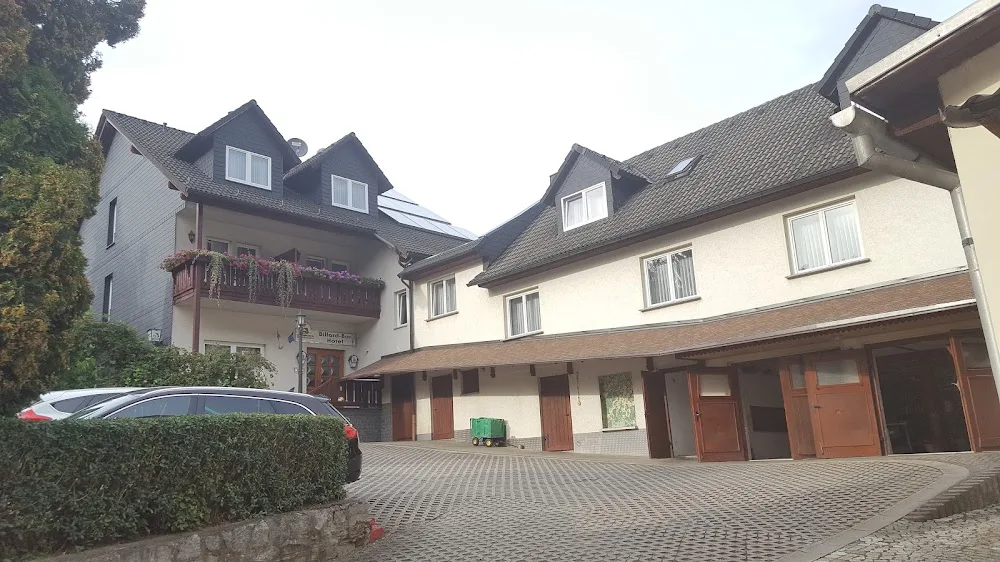 Gasthaus und Pension "Am Rennsteig" - Neuhaus am Rennweg pet otel görseli 5
