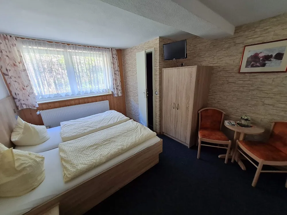Gasthof - Pension "Thomas Müntzer" - Neuhaus am Rennweg pet otel görseli 4