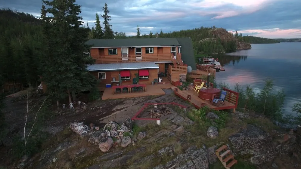 Yellow Dog Lodge - Yellowknife Transportation Hub - Northwest Territories pet otel
