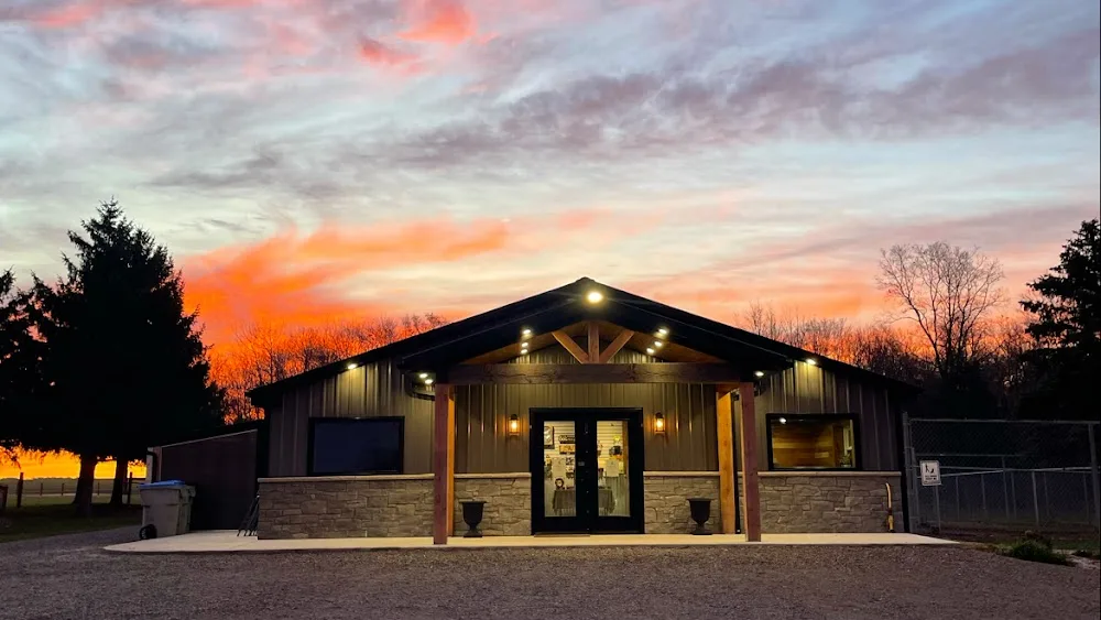 PETS Boarding Kennel & Daycare - Ontario pet otel
