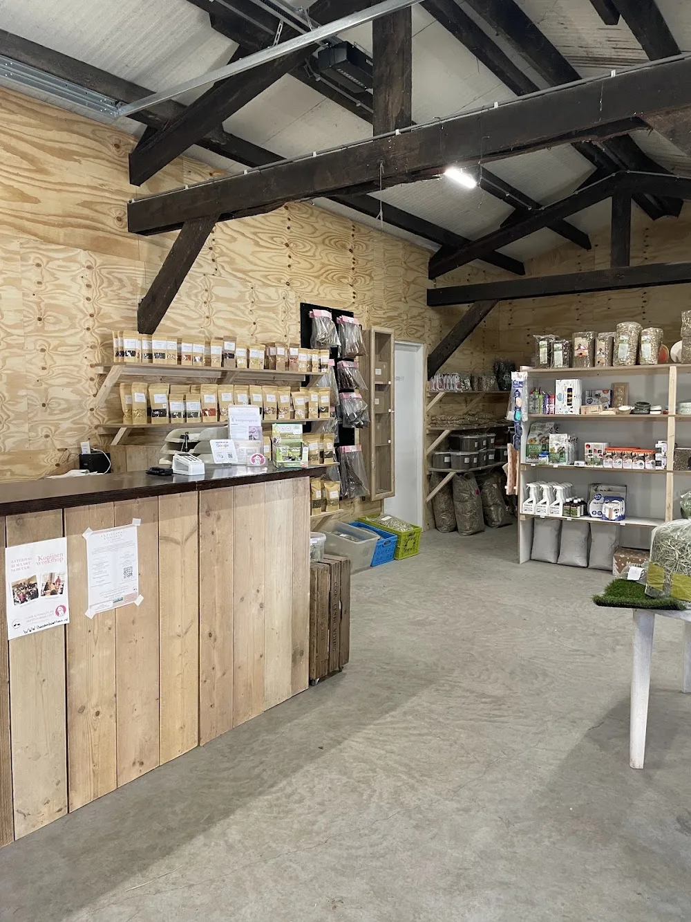Beestenboel Lian / debeestenboelshop - Oudewater pet otel görseli 3