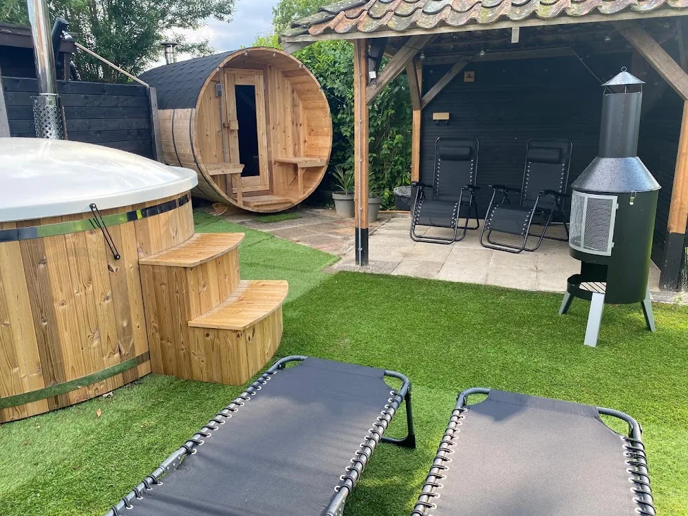 V.O.F. Gerrit en Jolanda en Vakantiewoning 'logeren in het voorhuis in buurtschap de Kruimers'. - Overijssel pet otel