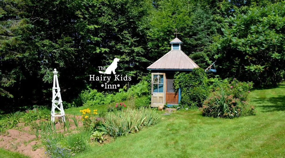 The Hairy Kids Inn - Prince Edward Island pet otel