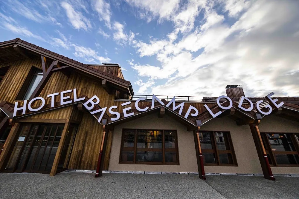 La Petite Auberge Hôtel Restaurant à Bourg Saint Maurice - Savoie pet otel görseli 4