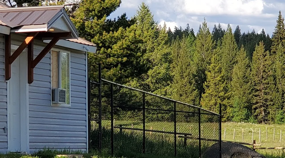 Sleepy Meadows Farm & Kennel - South Greenwood pet otel