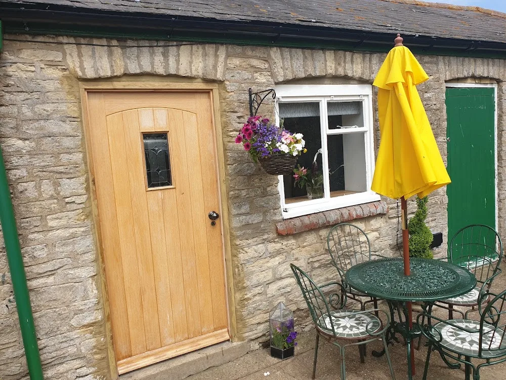 Ashton Lodge Livery Cattery and B&B - Stoke Goldington pet otel
