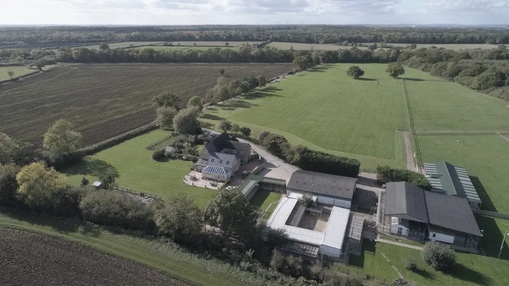 Hunters Lodge Country Boarding Kennels & Cattery - Stoke Goldington pet otel