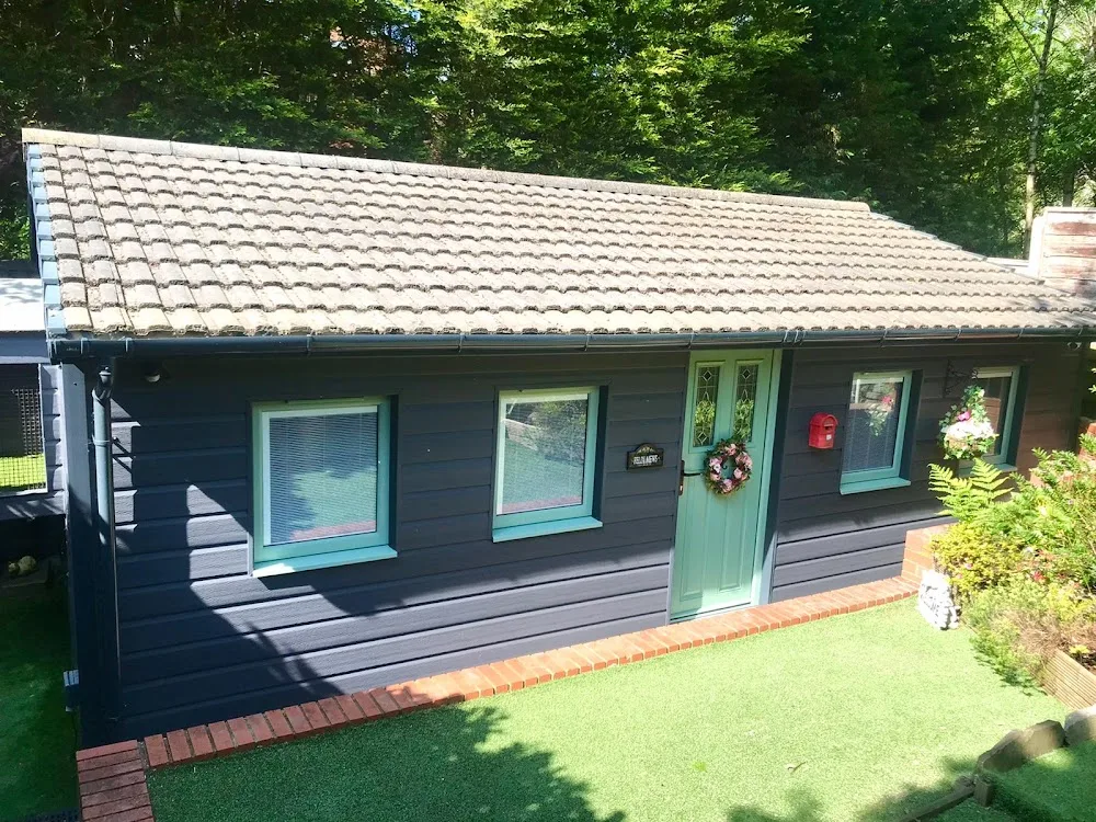 Cuddles Cattery - Tameside pet otel