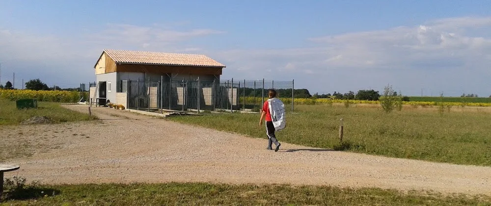 Pension pour chiens Living Links - Tarn-et-Garonne pet otel görseli 2