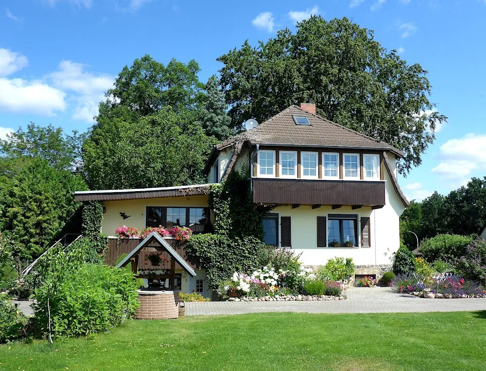 Pension Wiesenhof „Bed & Breakfast“ - Templin pet otel