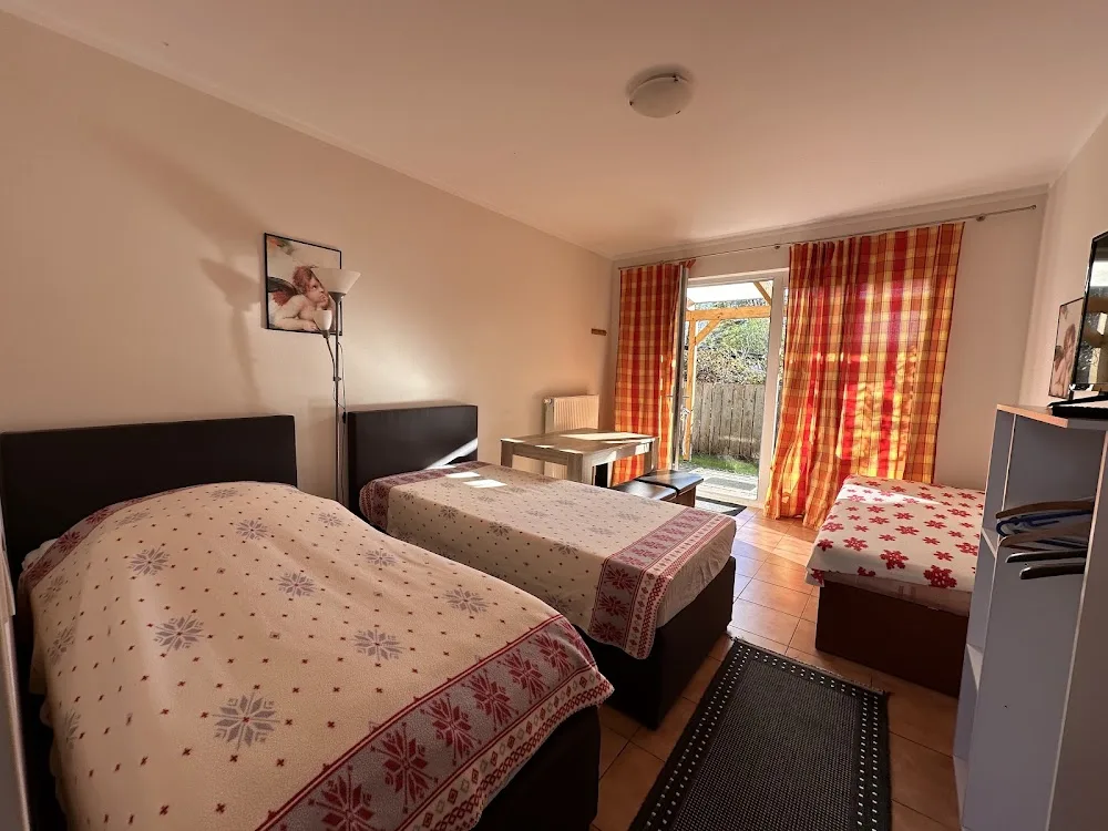 Dampflok Pension und Gaststätte Wandlitz - Wandlitz pet otel görseli 3